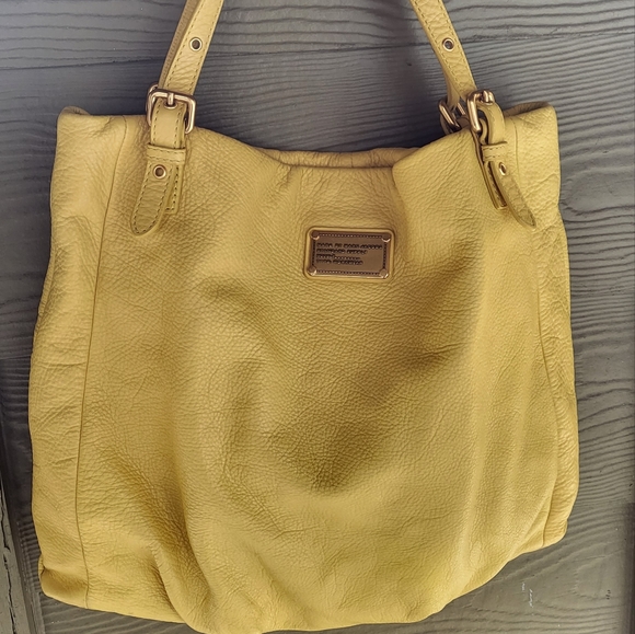 Bag - Picture 1 of 3